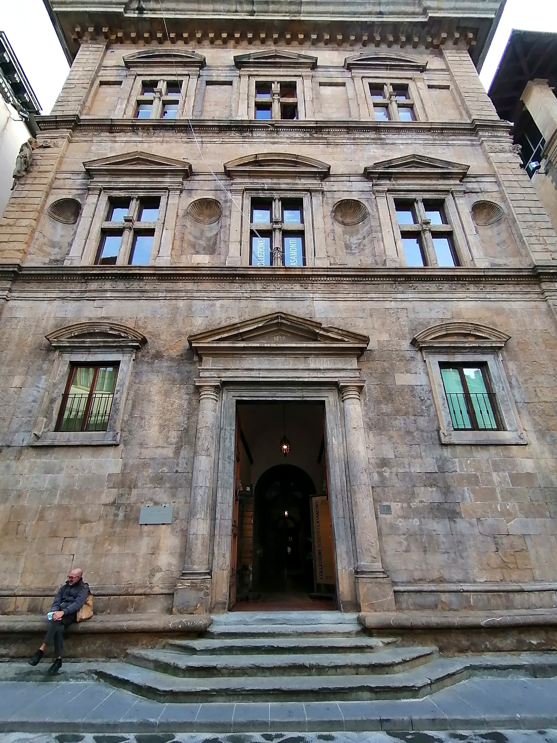 palazzo Bartolini Salimbeni we Florencji, fasada