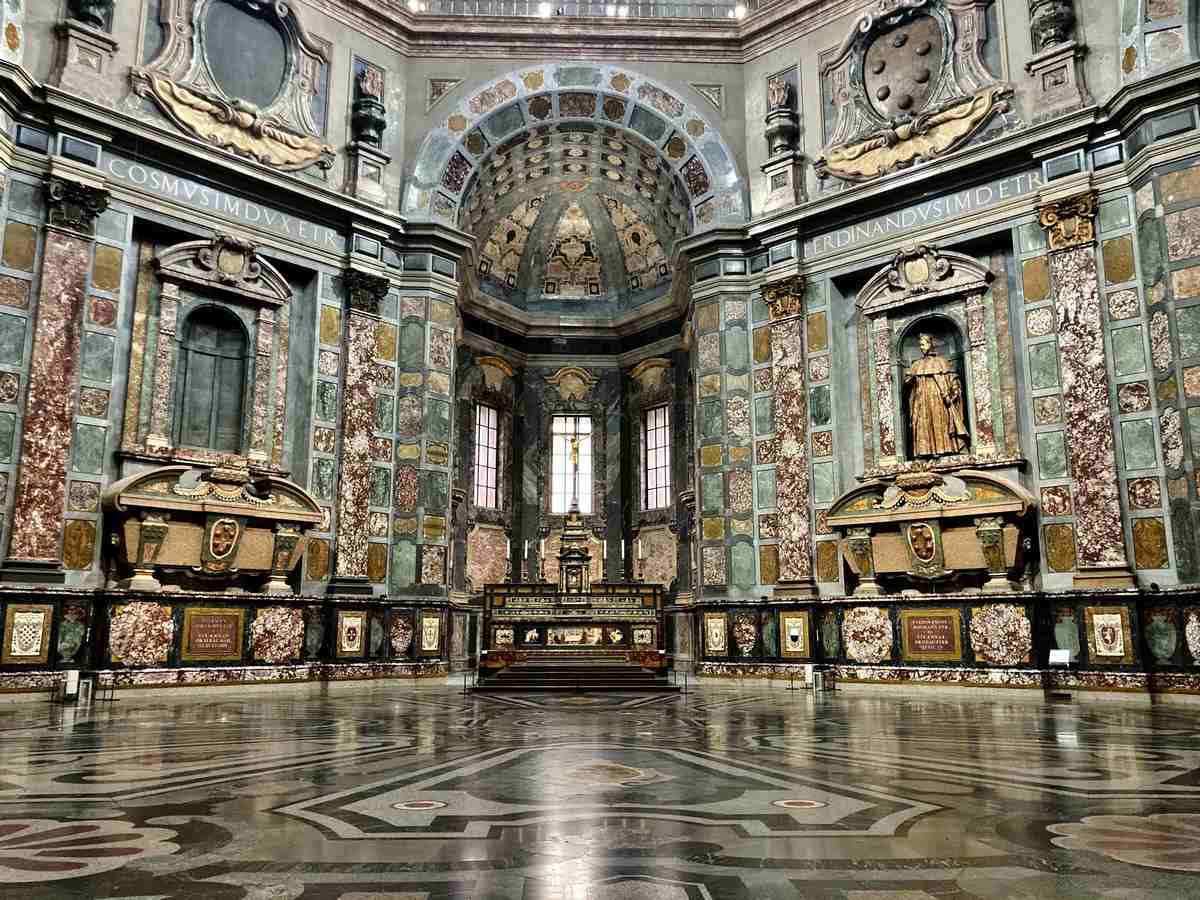 kaplice medycejskie we florencji wnętrze