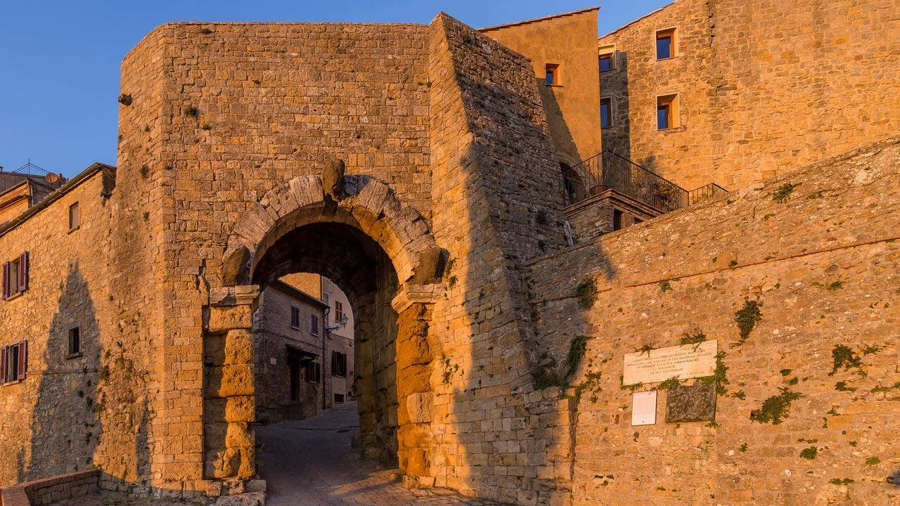 volterra porta all'arco